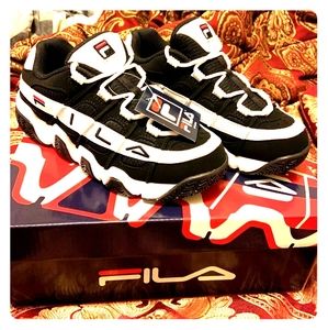 Fila woman's uproots